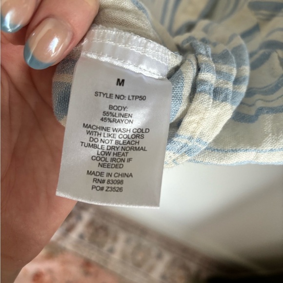 Coastal Style Ci Sono Blue and White Striped Cropped Shirt in size medium - Picture 6 of 13